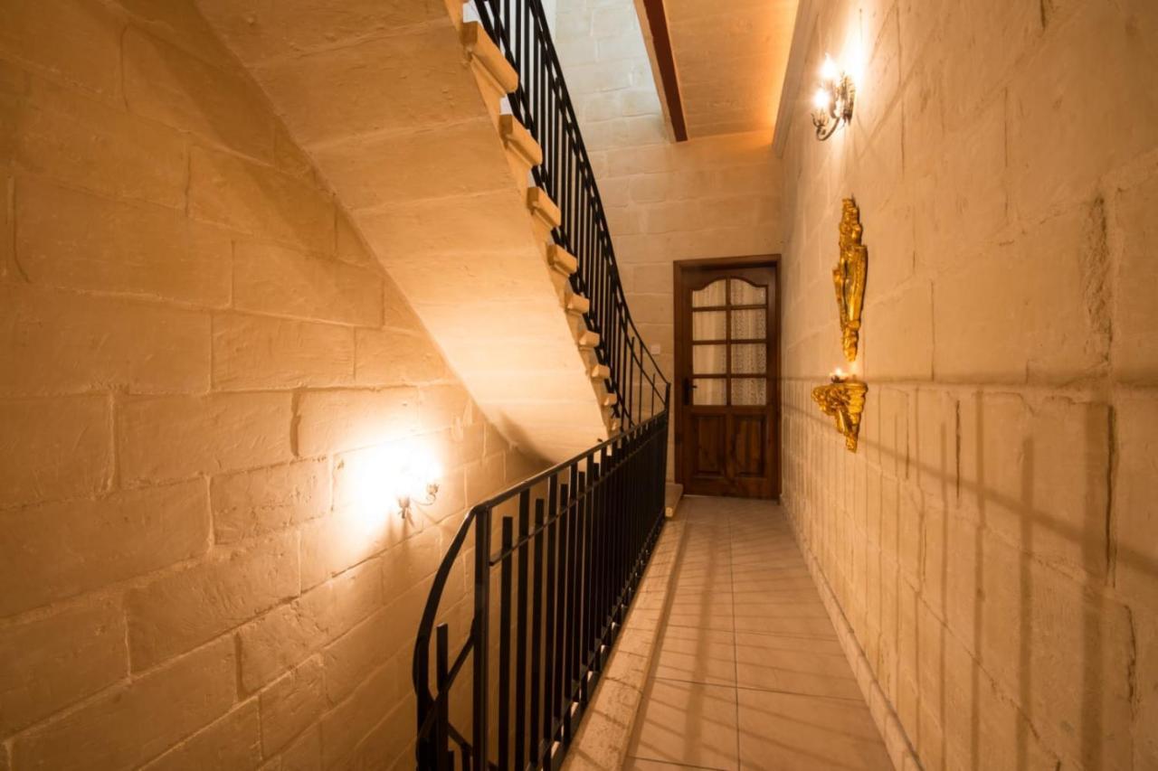Valletta Grand Central Екстериор снимка